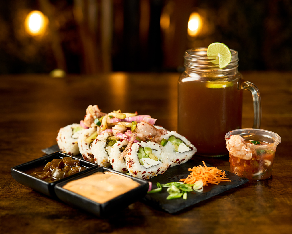Aguachile Roll Say Sushi Mexicali — camarones en aguachile