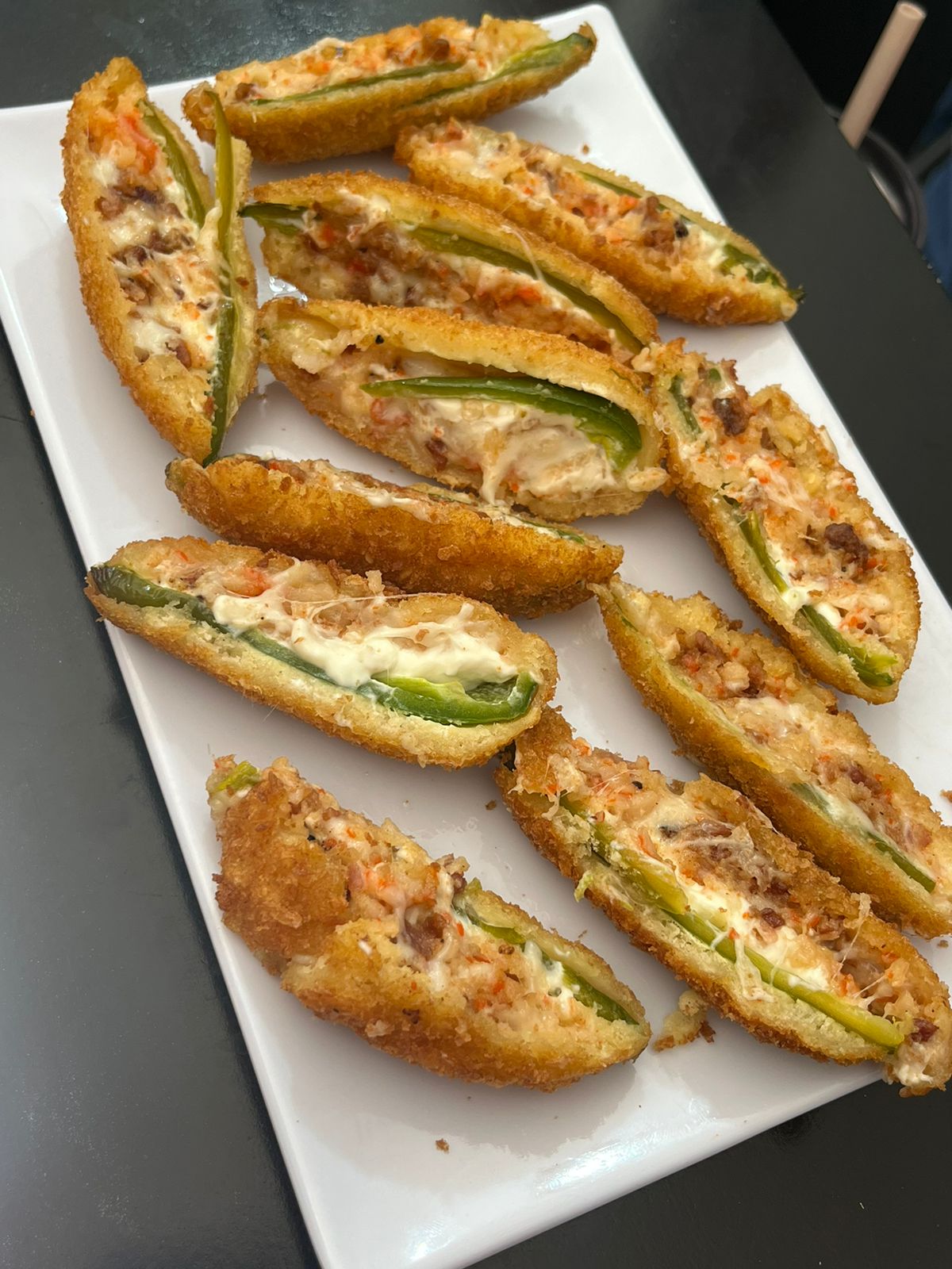 6 Chiles Poppers